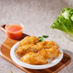 Chicken or beef gyoza-min